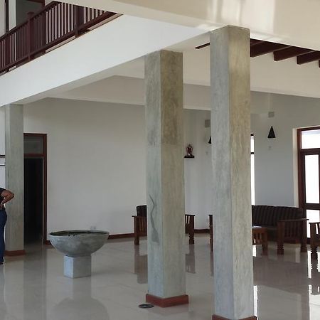 נגומבו Ceylonica Beach Hotel מראה חיצוני תמונה