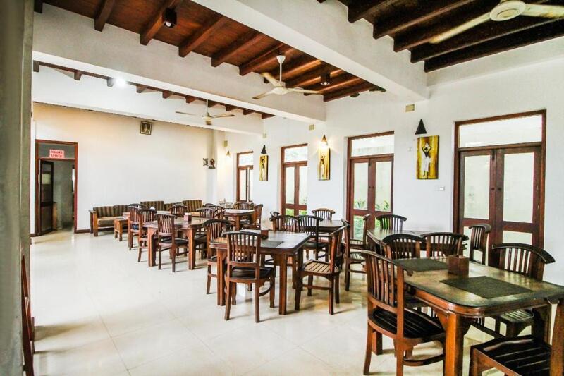 נגומבו Ceylonica Beach Hotel מראה חיצוני תמונה